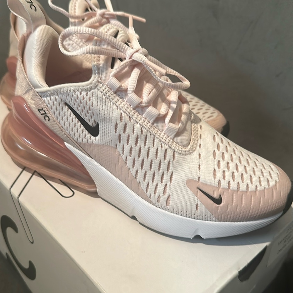 Women’s Nike Air Max 270 light soft pink. Worn once.